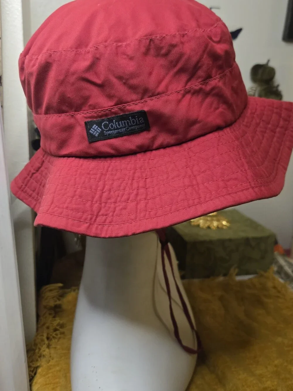 Columbia Sportswear Company classic retro